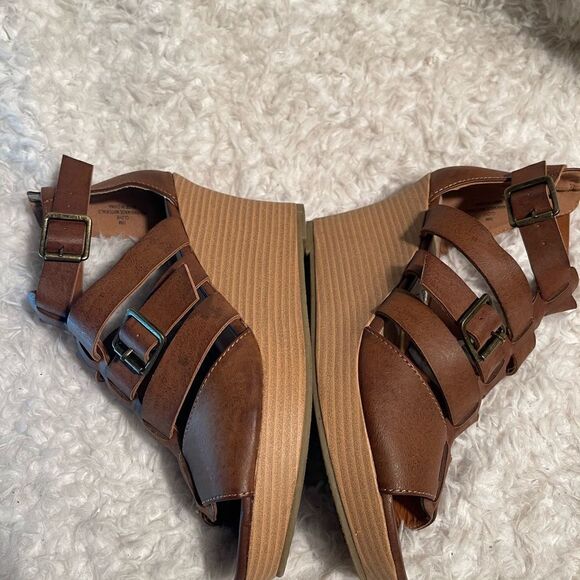 Self esteem tan  faux leather cage wedge ankle straps sandals Size 10 - Picture 4 of 11